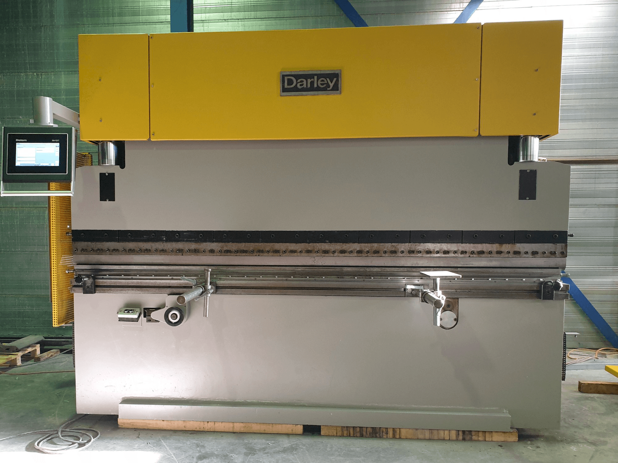 Mašīnas Darley EHP 80 31/25 pretskats