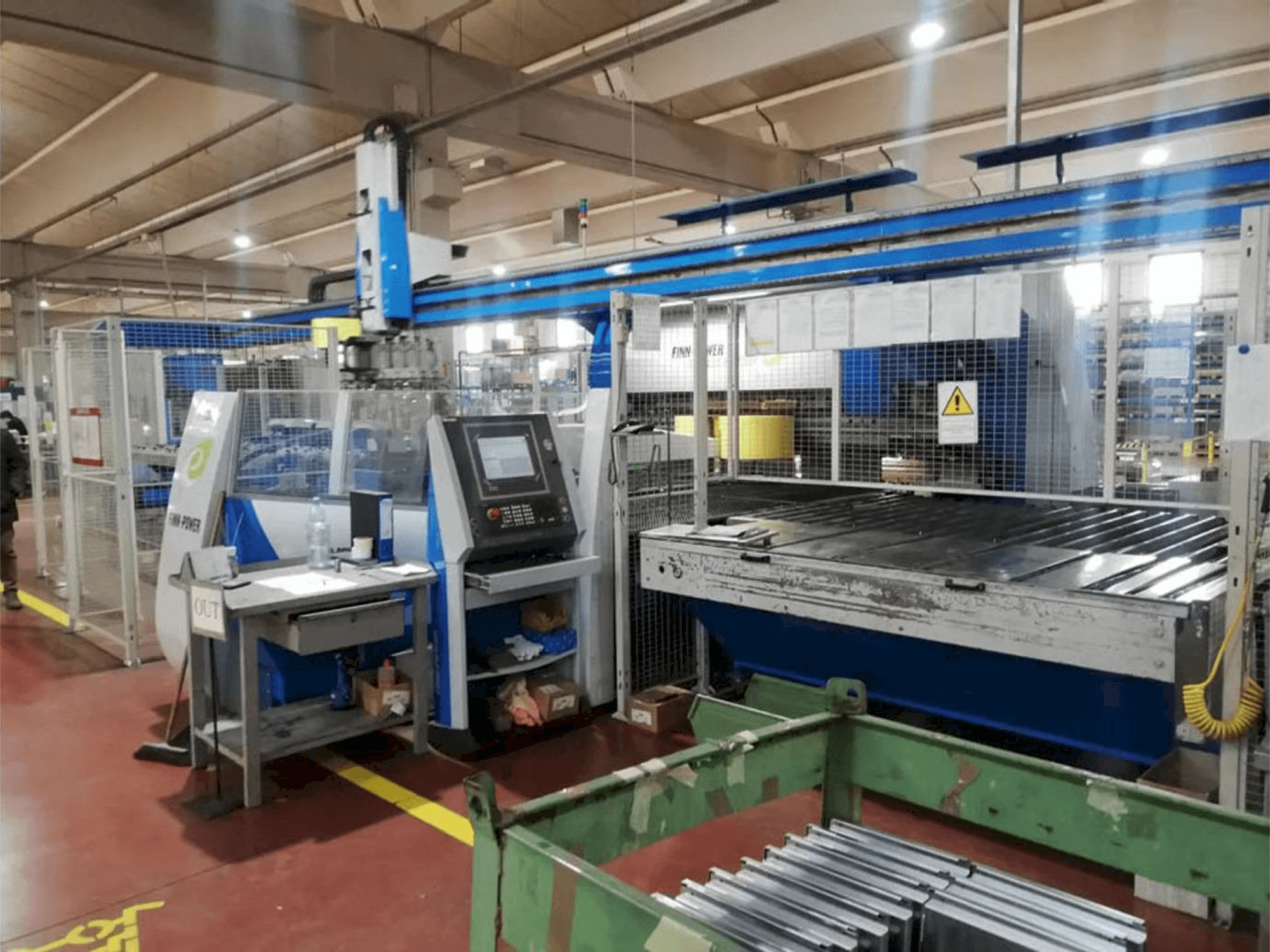 Mašīnas Finn-Power EBE5 pretskats