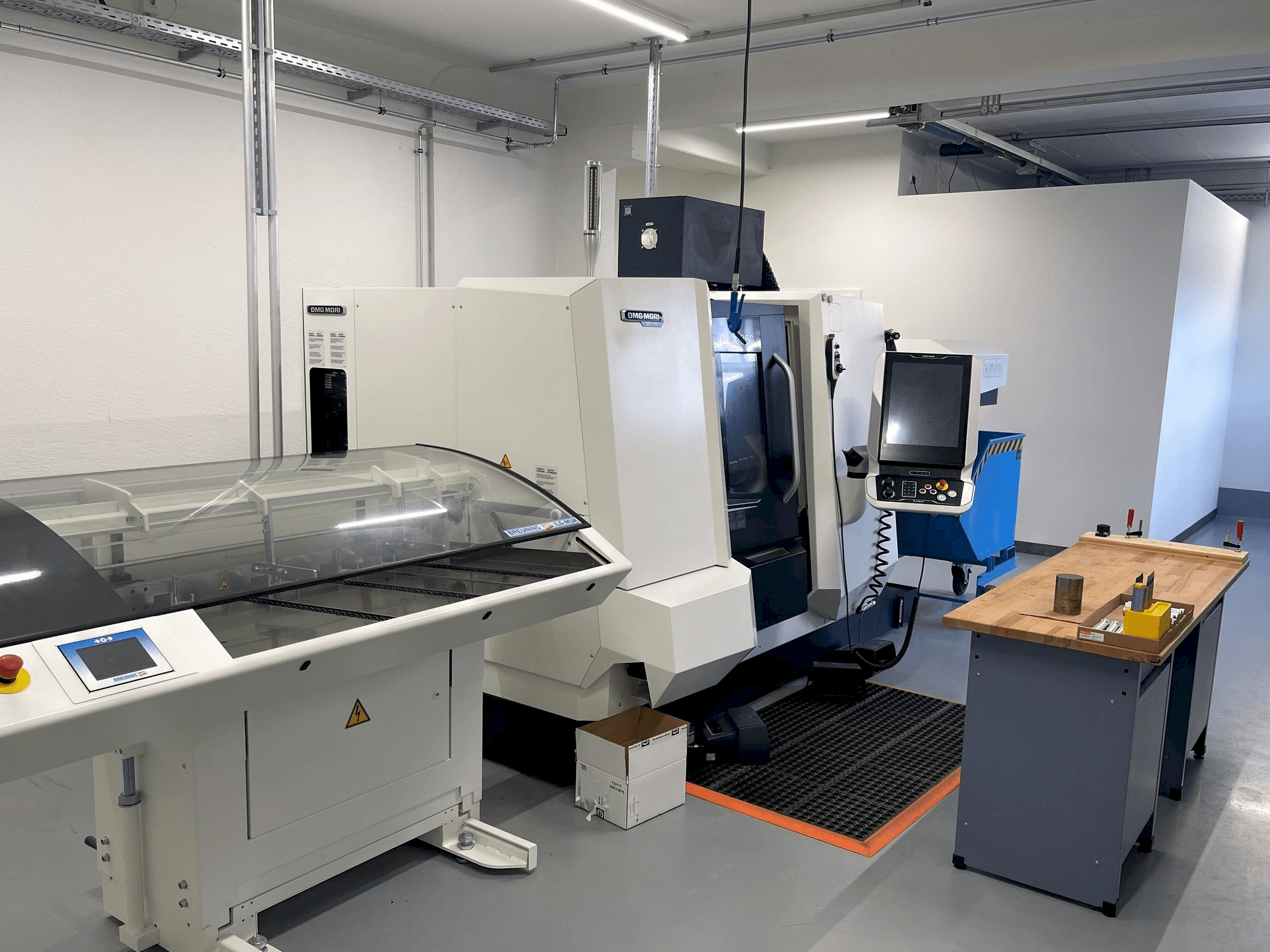 Mašīnas DMG Mori Seiki CLX 350 V6 pretskats