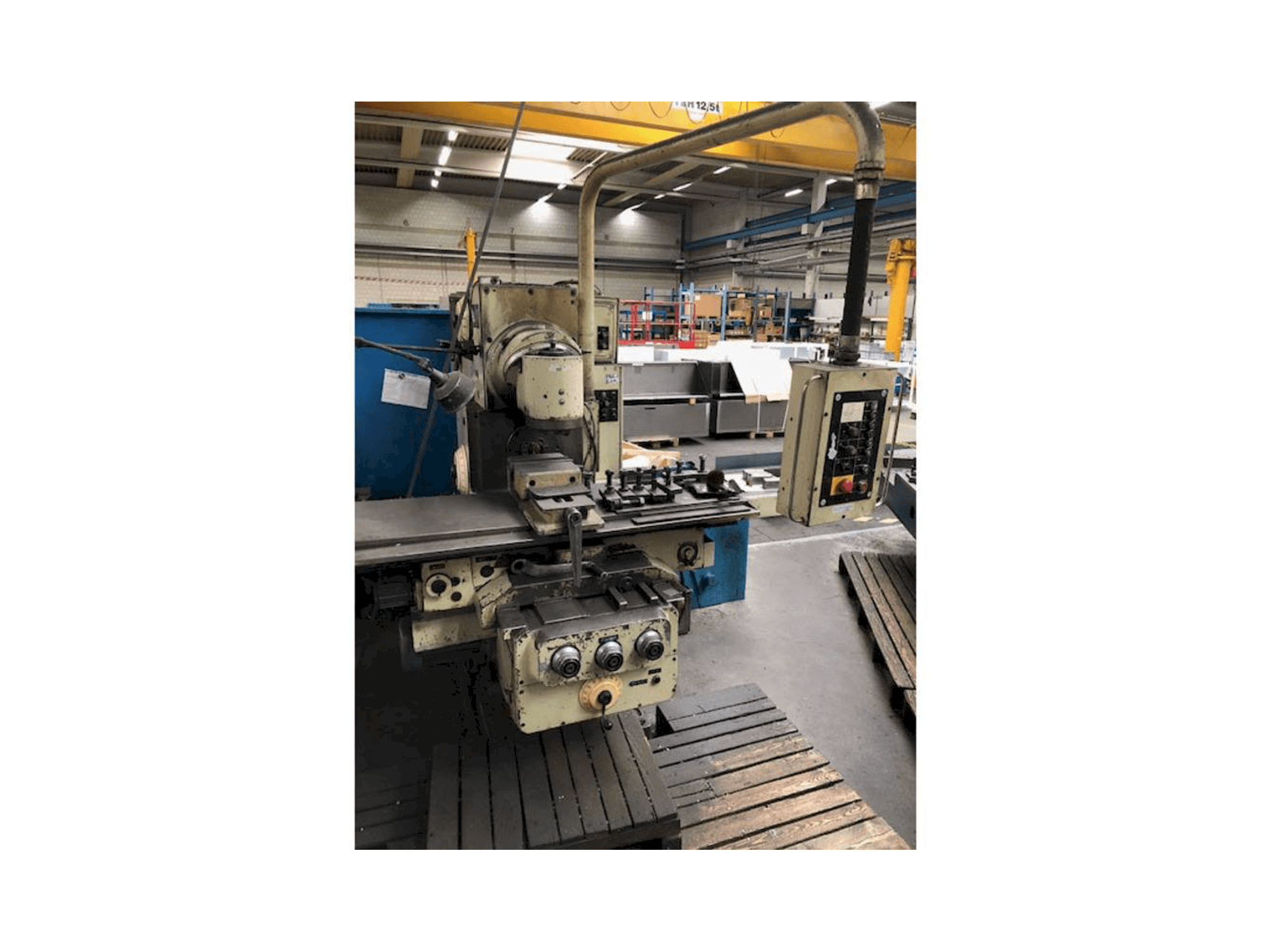 Mašīnas ELEKTRONIK F400-E pretskats