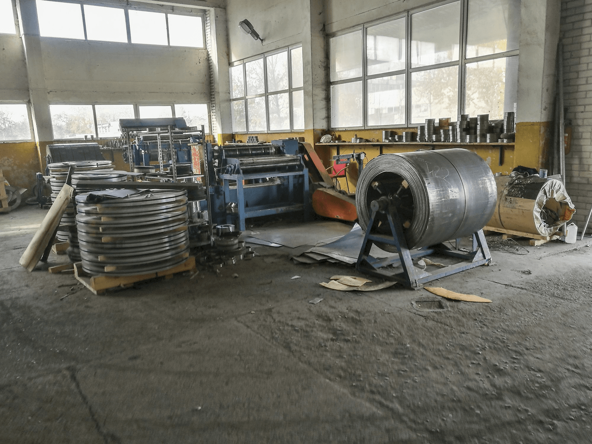 Mašīnas BRODPOL LTs 1300/3 skats no kreisās puses