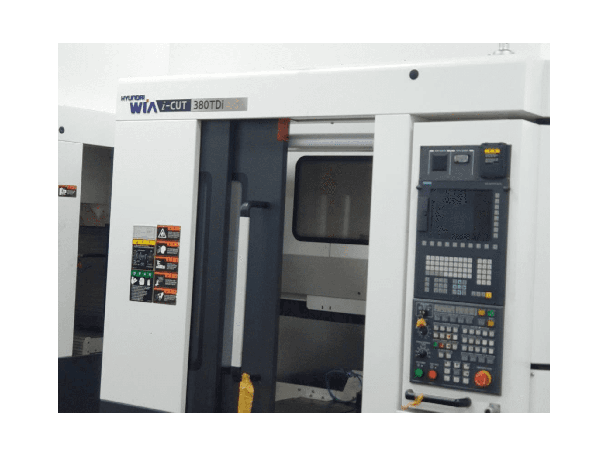 Mašīnas Hyundai Wia i-CUT380TDi pretskats