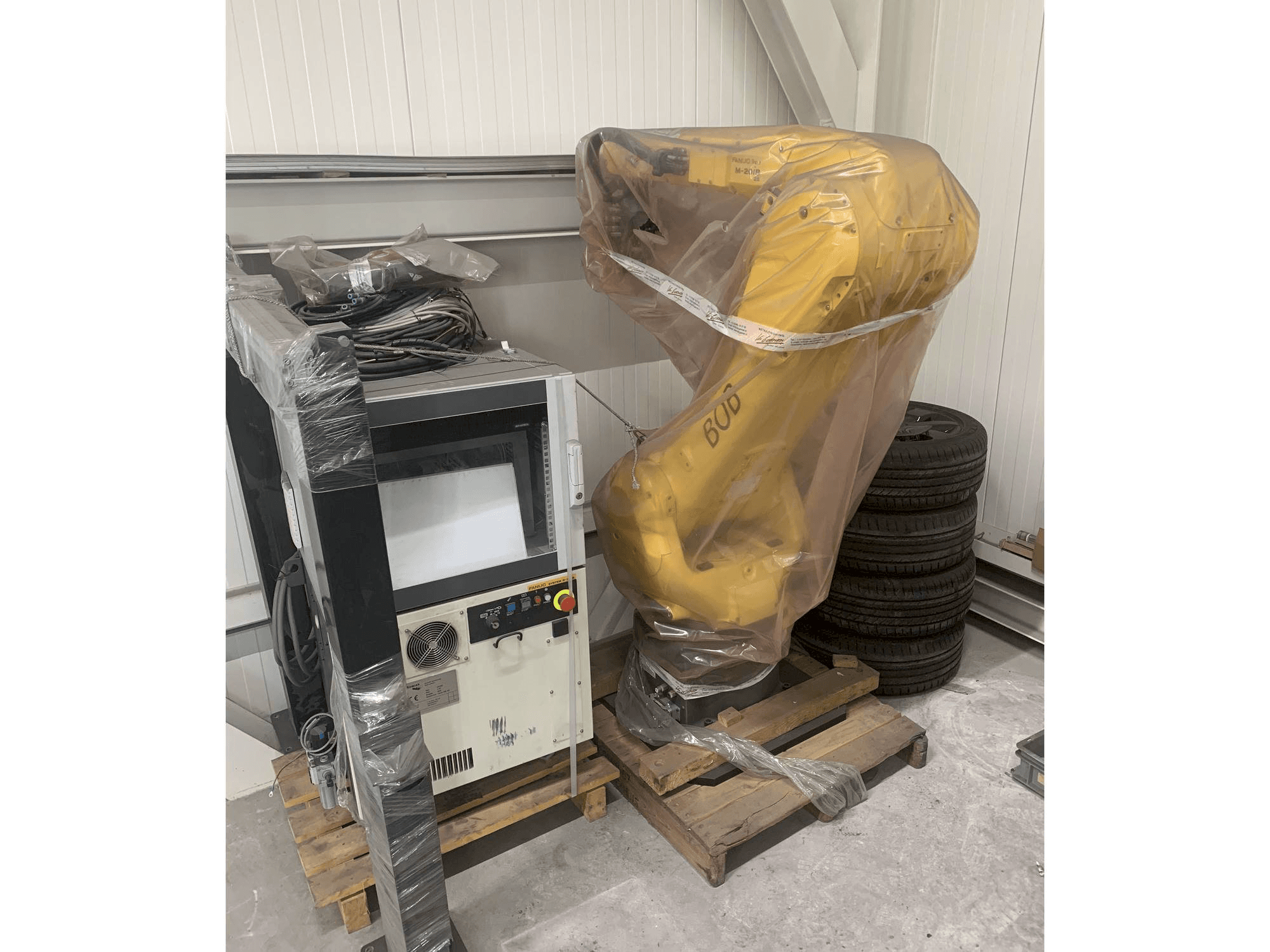 Mašīnas FANUC M-20iB pretskats