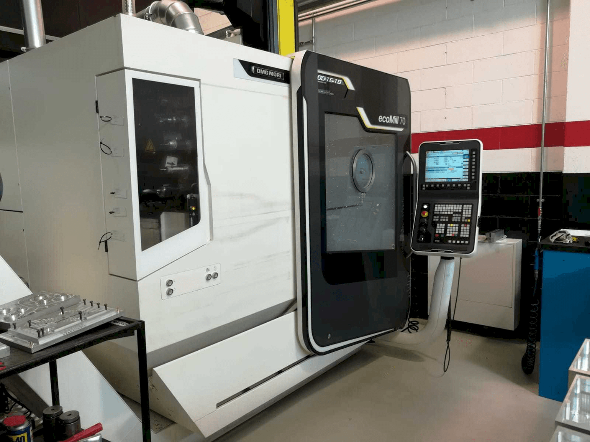 Mašīnas DMG Deckel Maho Ecomill 70 pretskats