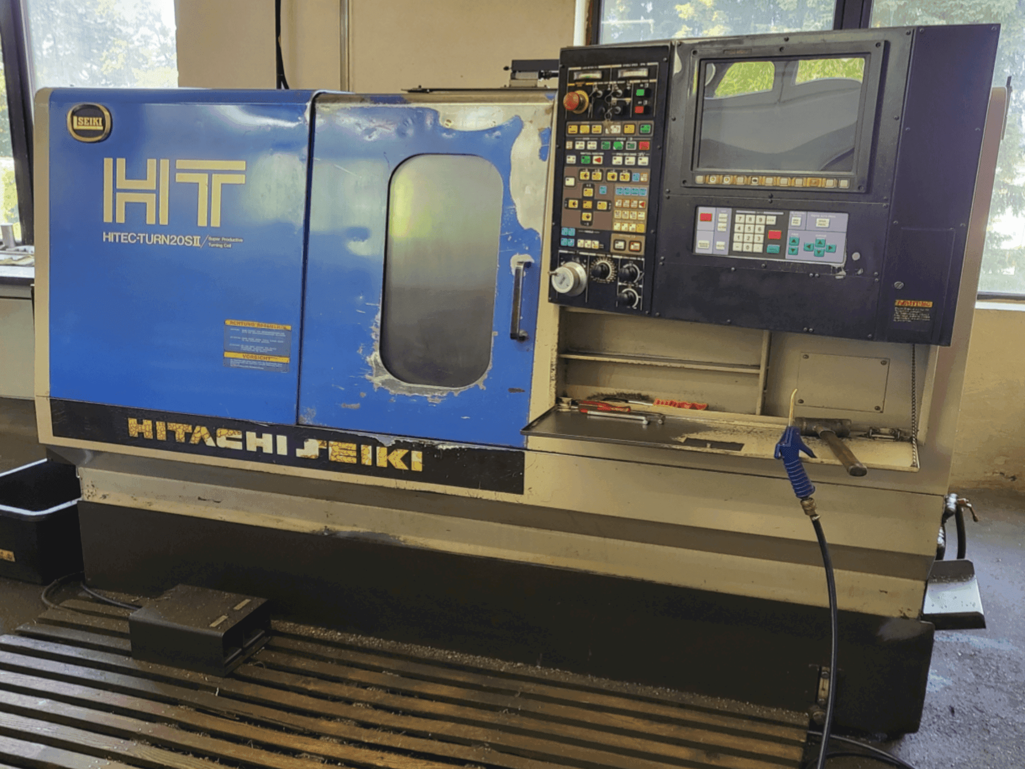 Mašīnas HITACHI SEIKI HT 20SII pretskats