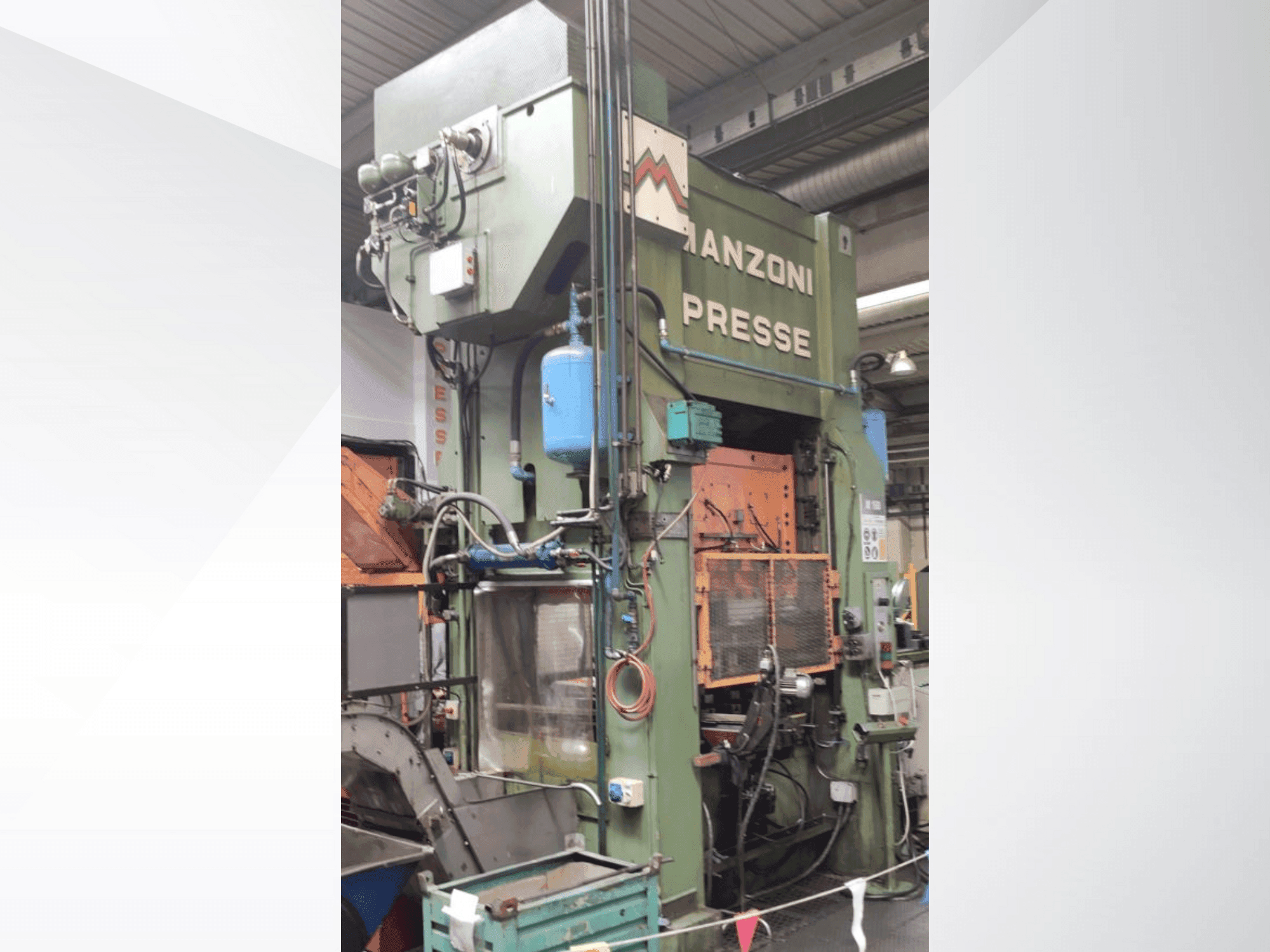 Mašīnas RAVNE PRESSES Manzoni 160 pretskats