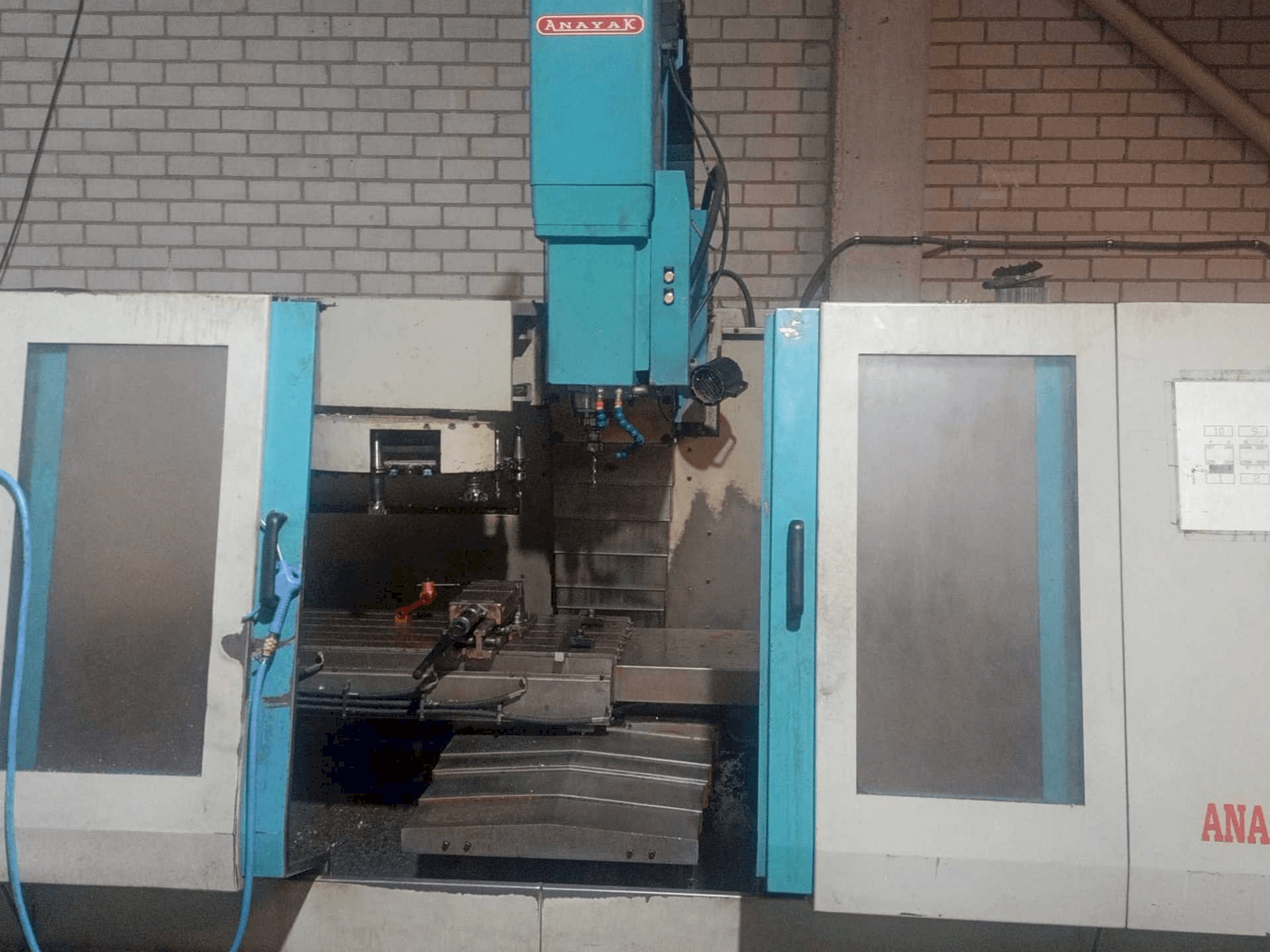 Mašīnas ANAYAK Anakmatic 11 pretskats