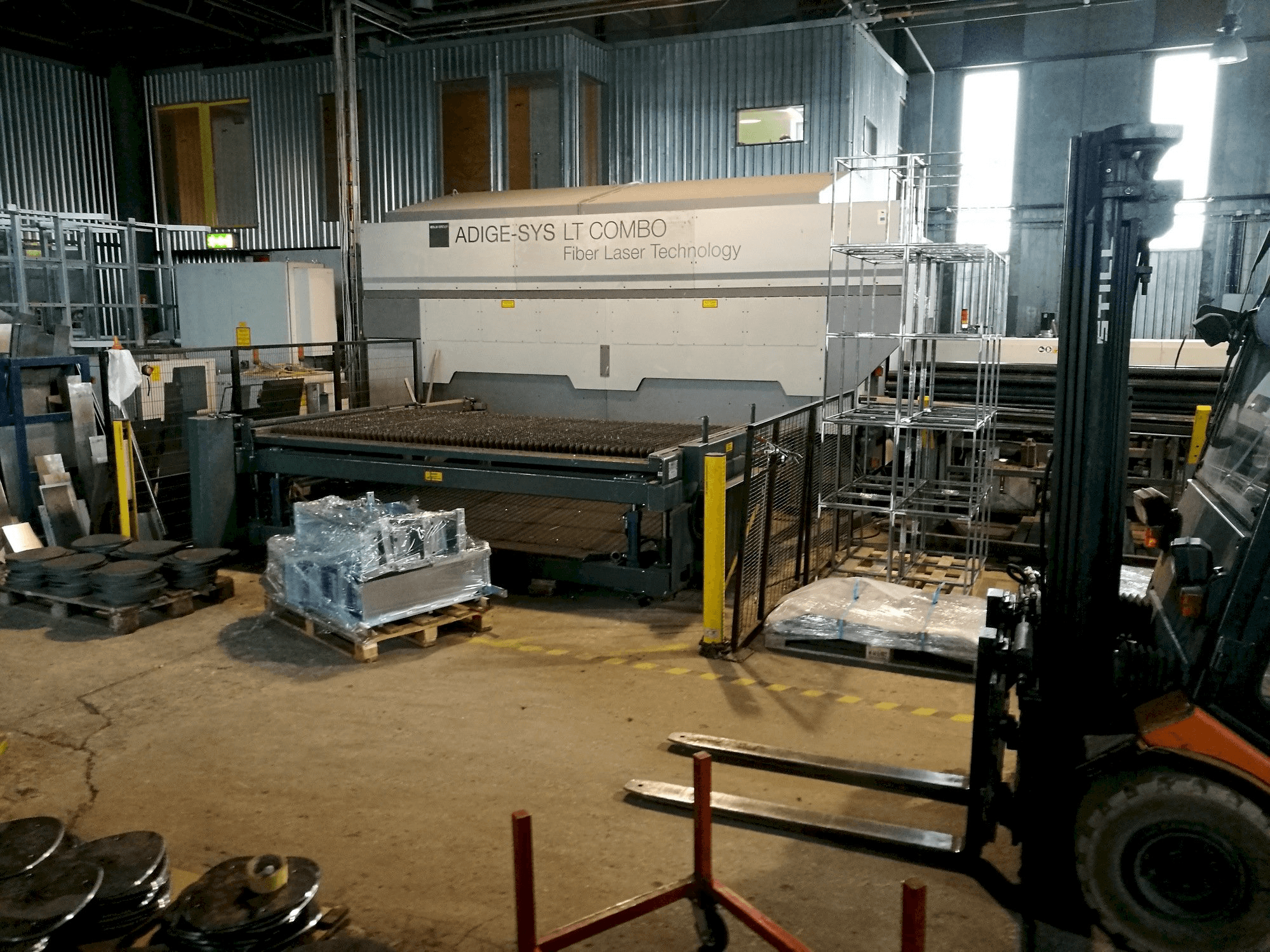 Mašīnas BLM ADIGE LT COMBO pretskats