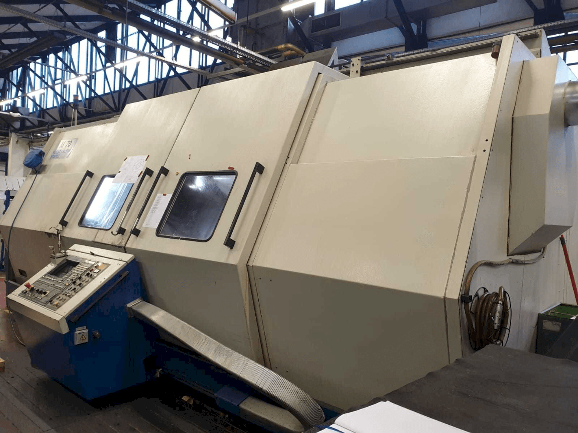 Mašīnas WFL M70 pretskats