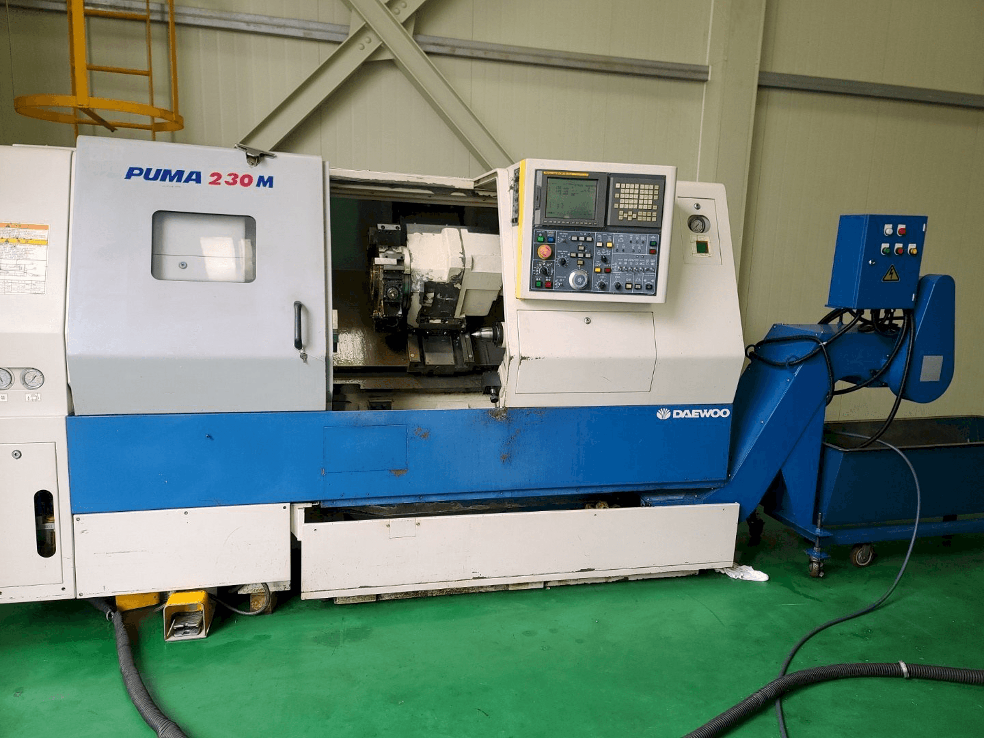Mašīnas Doosan PUMA 230MB pretskats