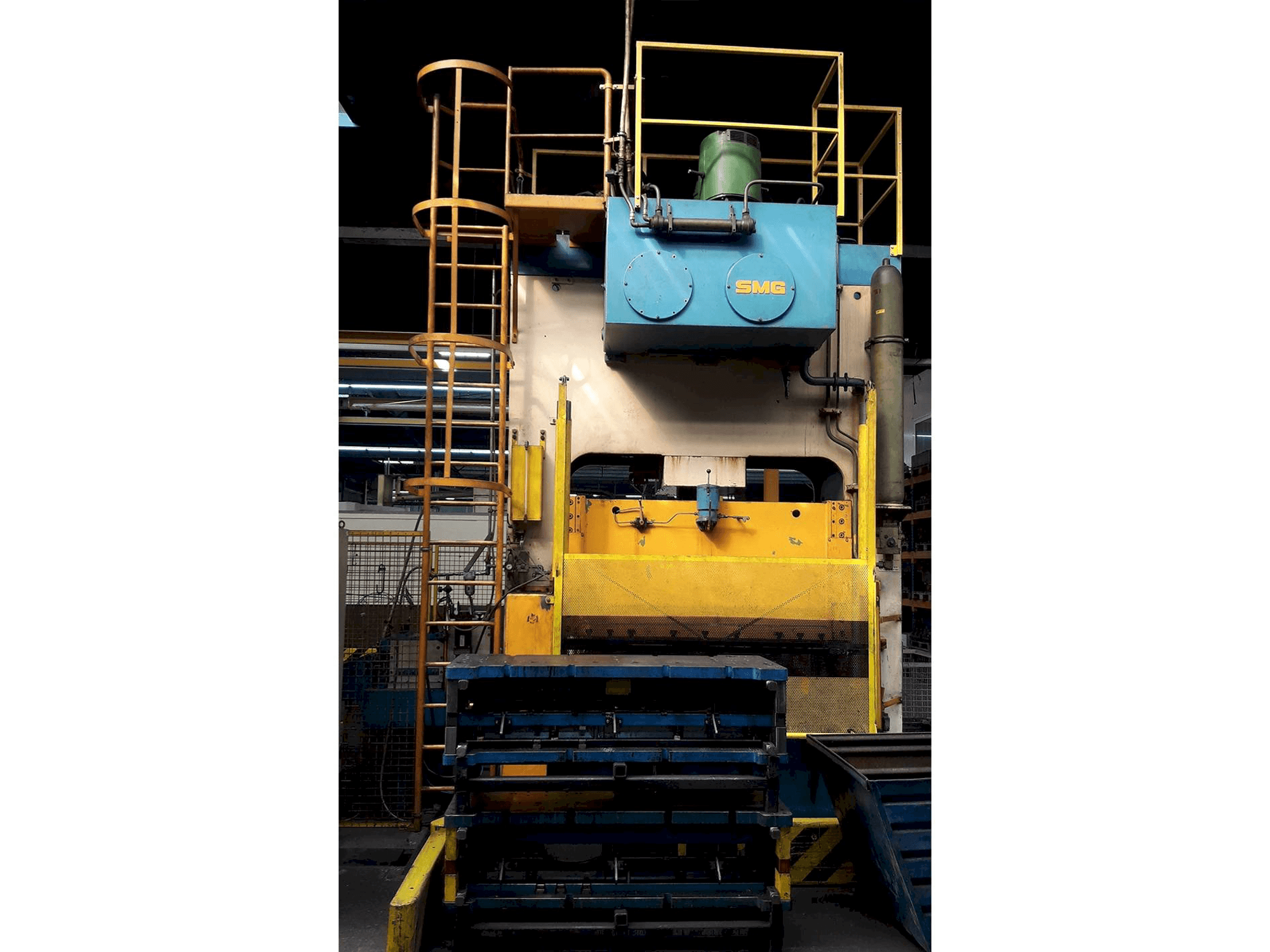 Mašīnas SMG SCHULER DS 200 + Z 60 pretskats