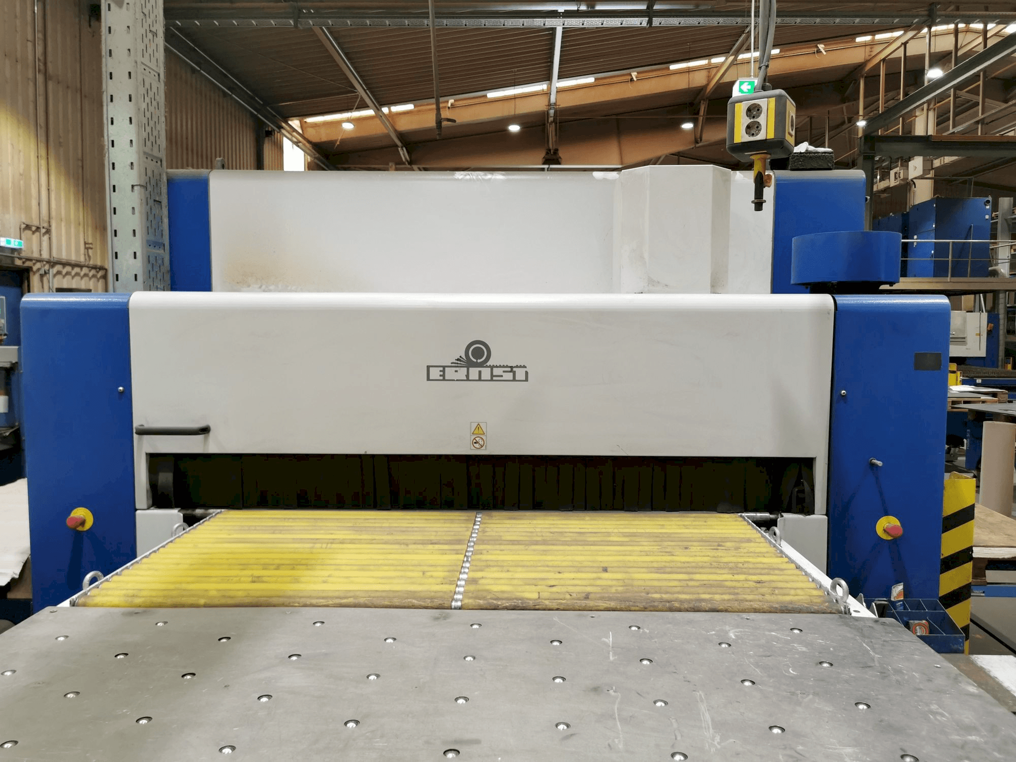 Mašīnas ERNST Neptun EBS pretskats