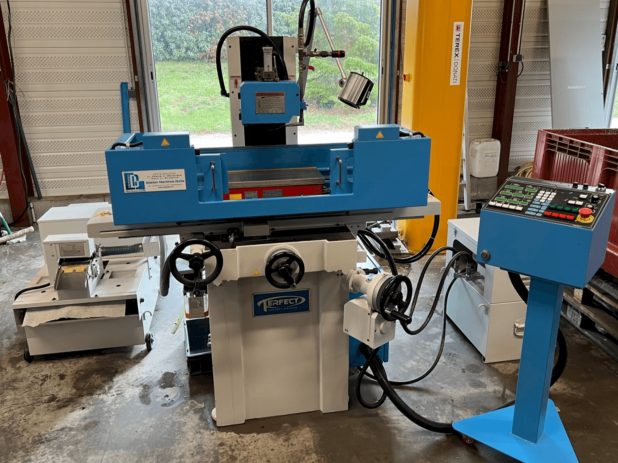 Mašīnas PERFECT PFG-2045AH pretskats