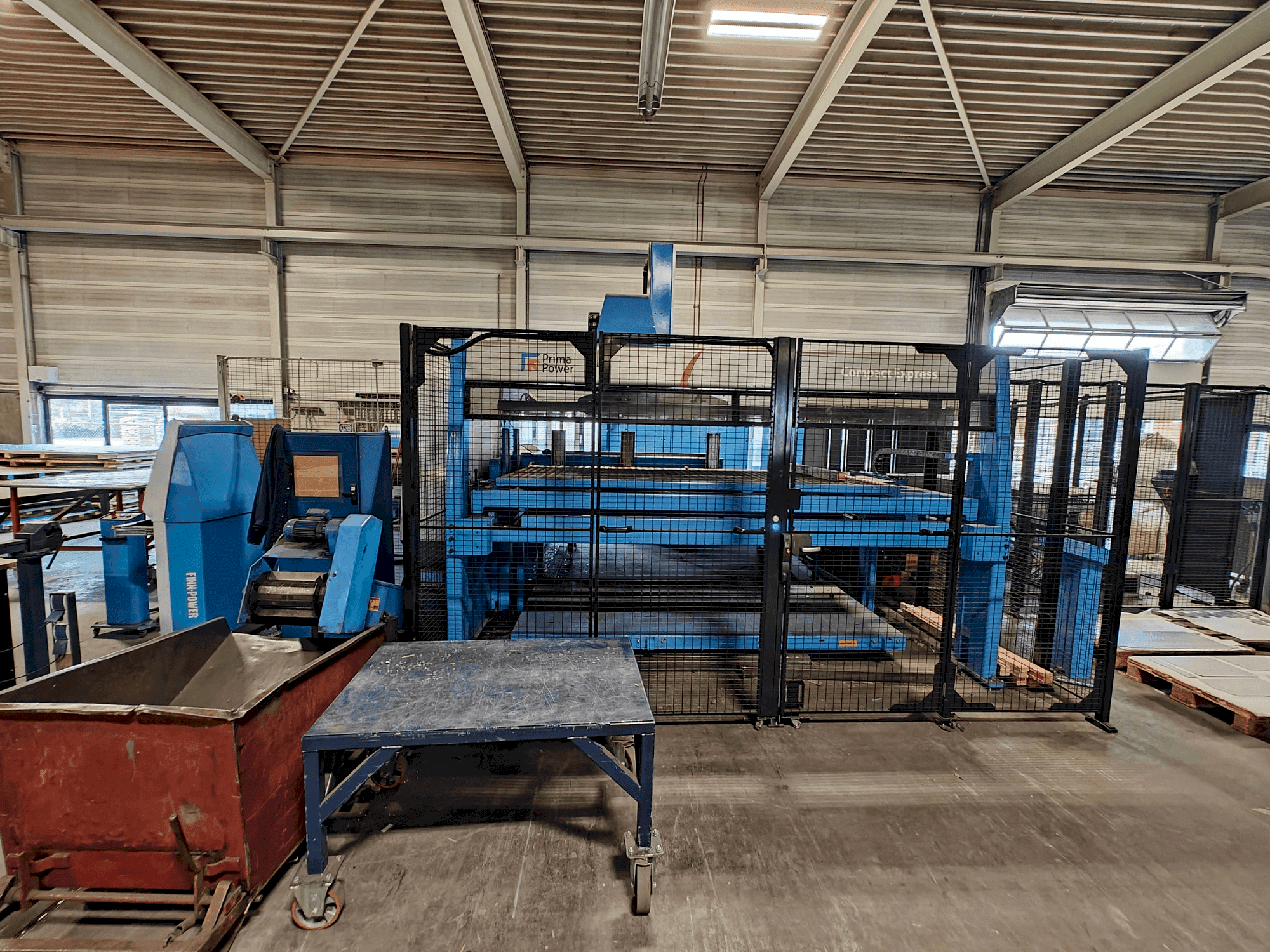 Mašīnas Finn-Power C6 + Compact Express pretskats