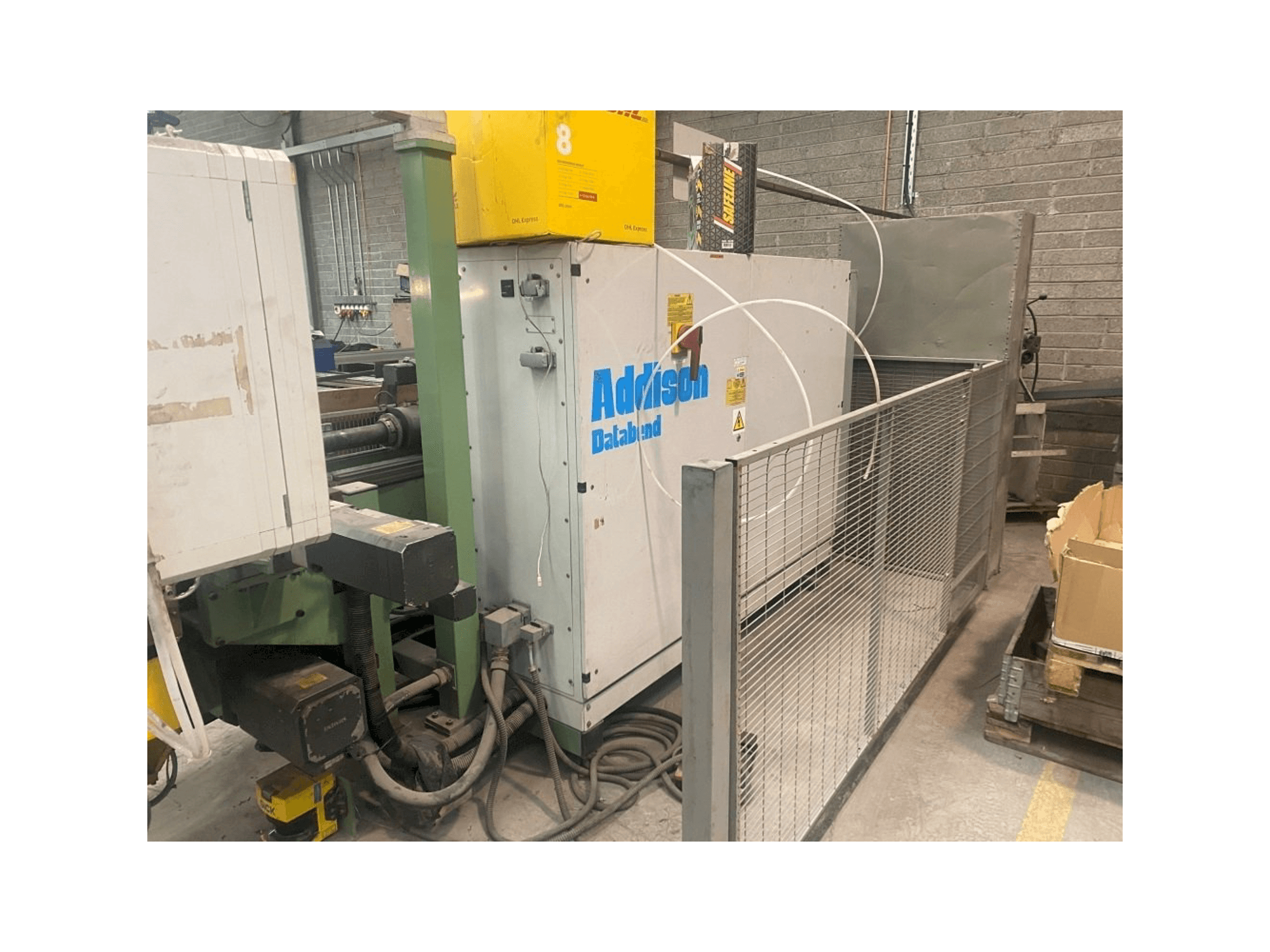 Mašīnas Addison DB40E pretskats