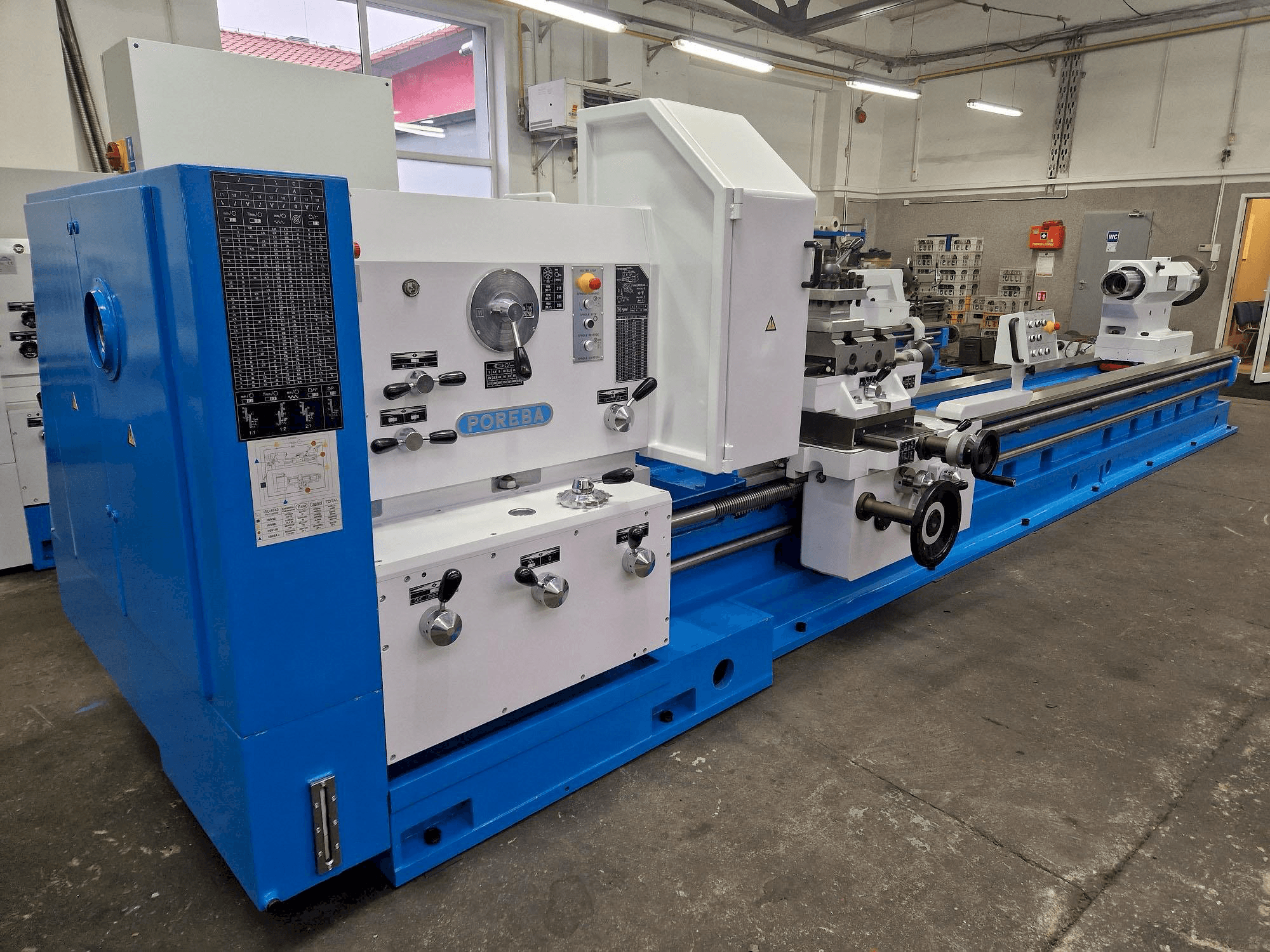 Mašīnas Poreba TRP-115B3 x 5000 kreisās malas skats