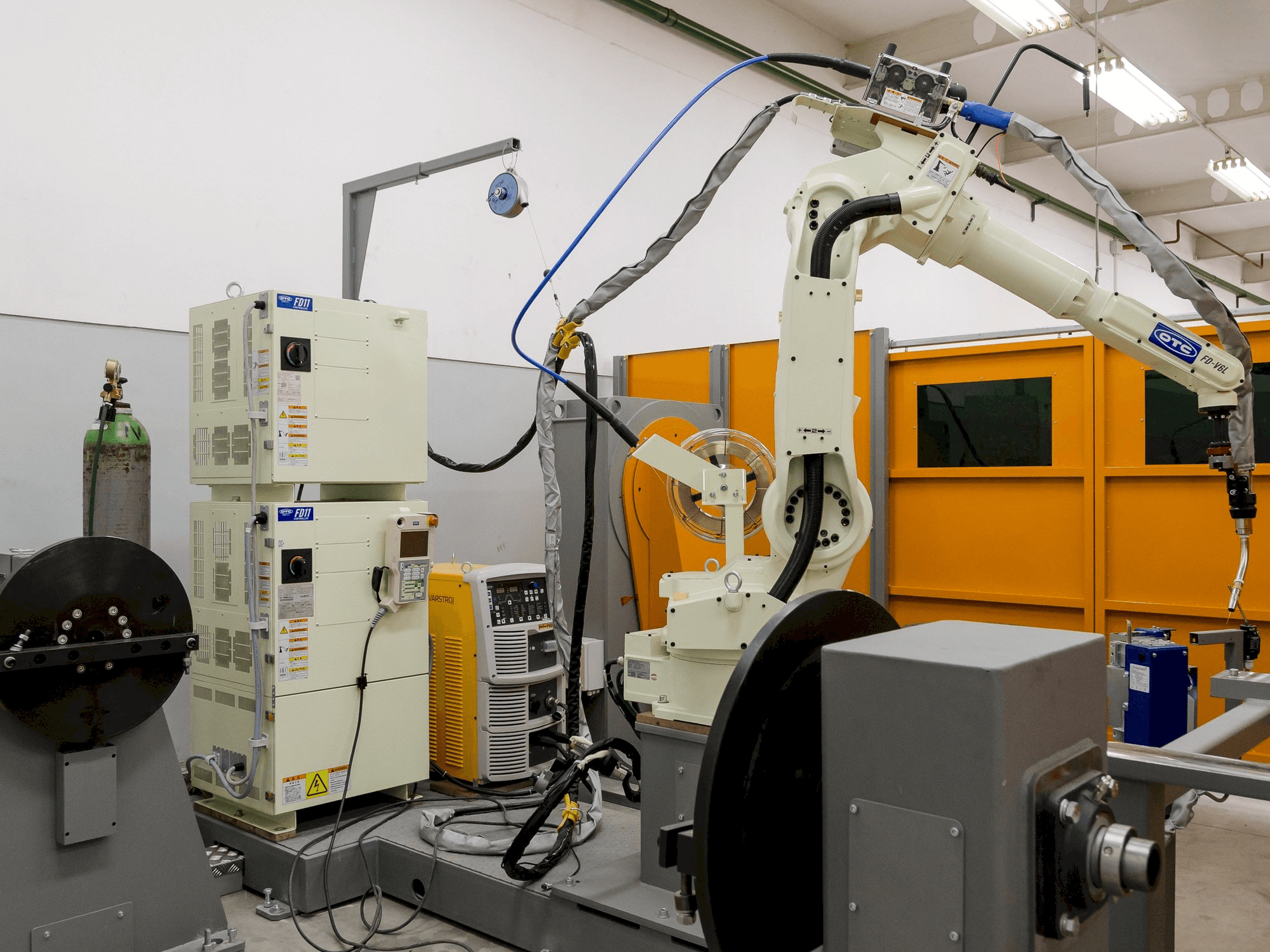 Mašīnas Other Otc Daihen Fd11 pretskats