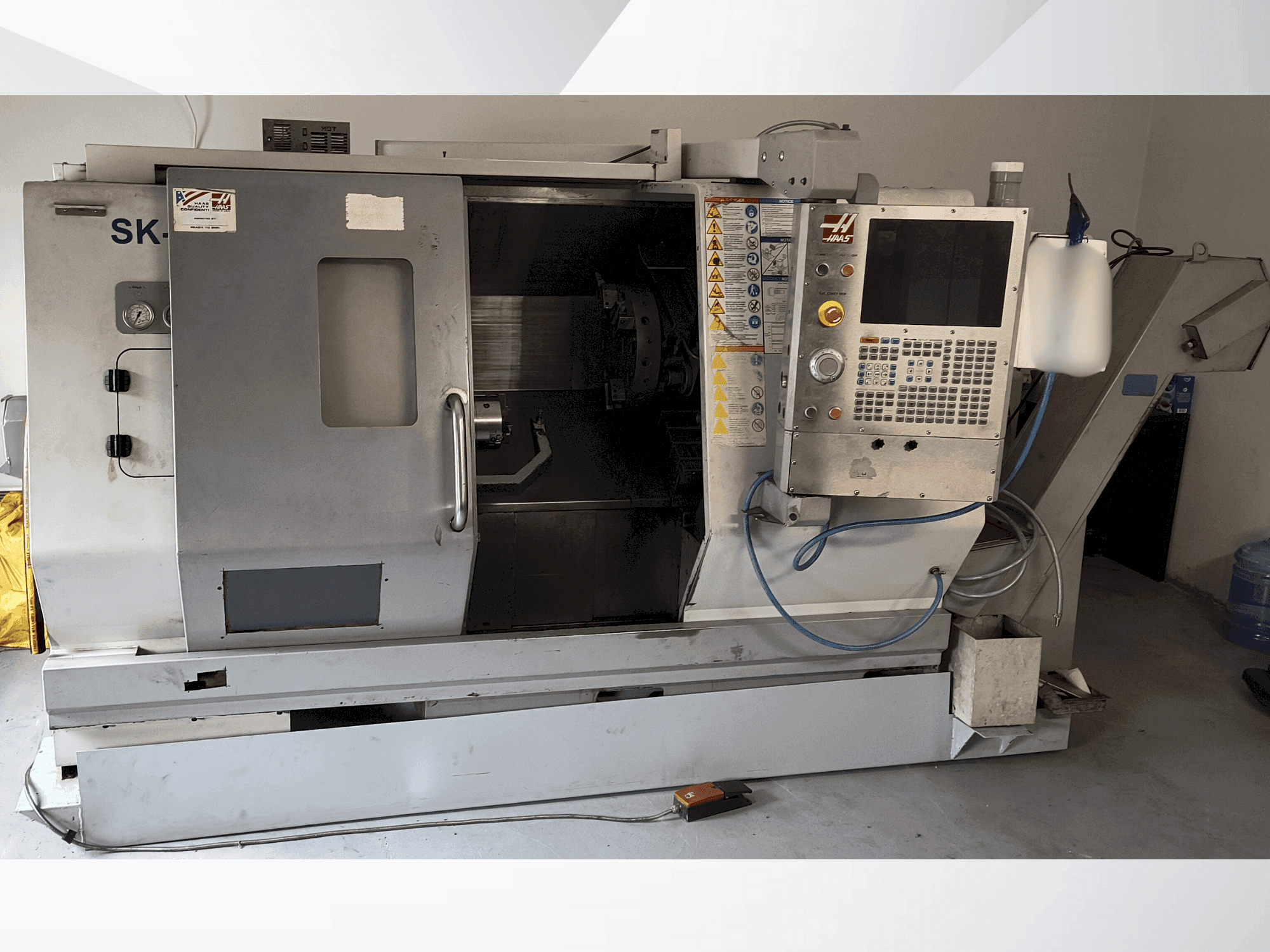 Mašīnas HAAS SL-20 THE pretskats