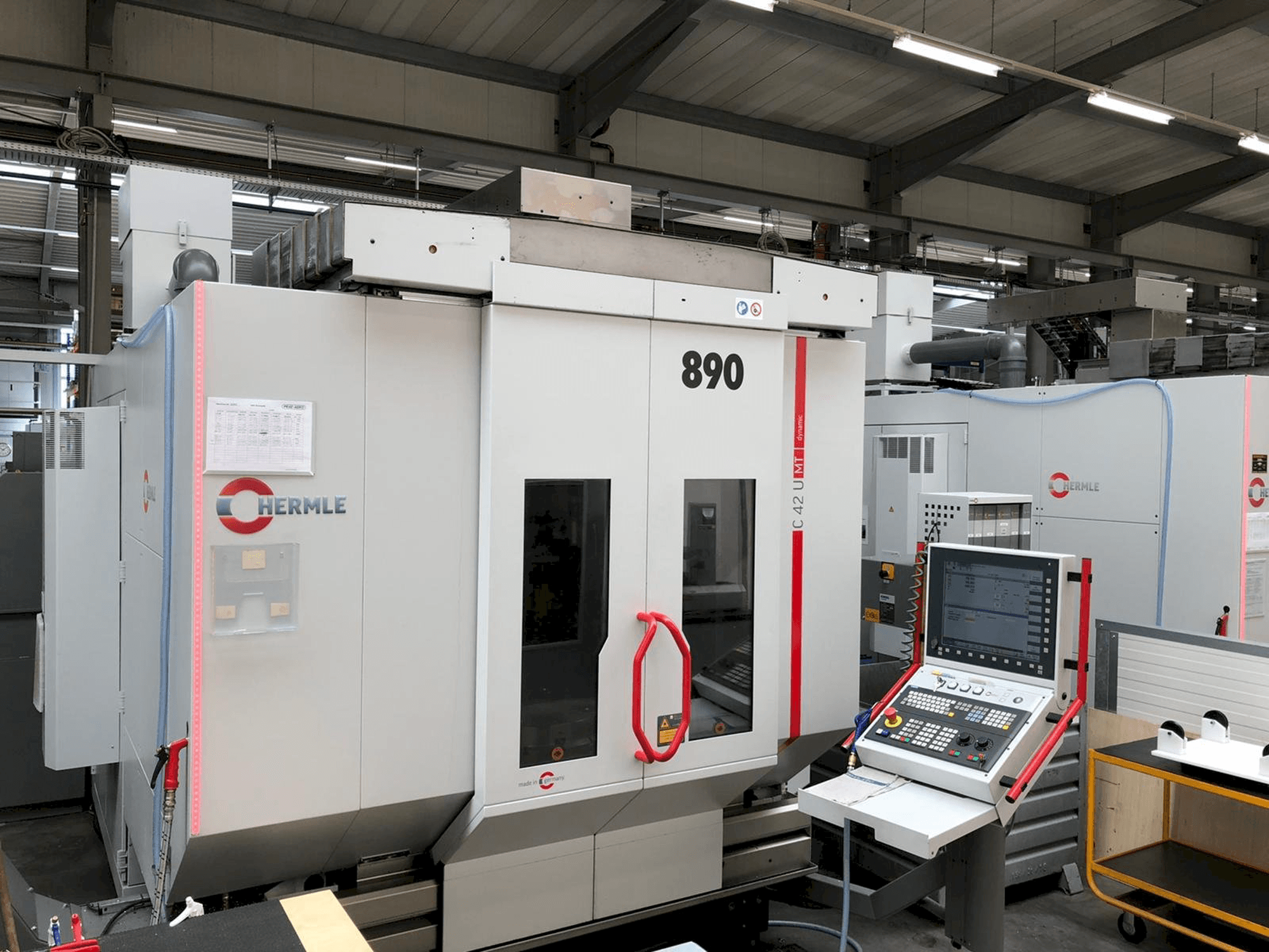 Mašīnas HERMLE C42U MT pretskats