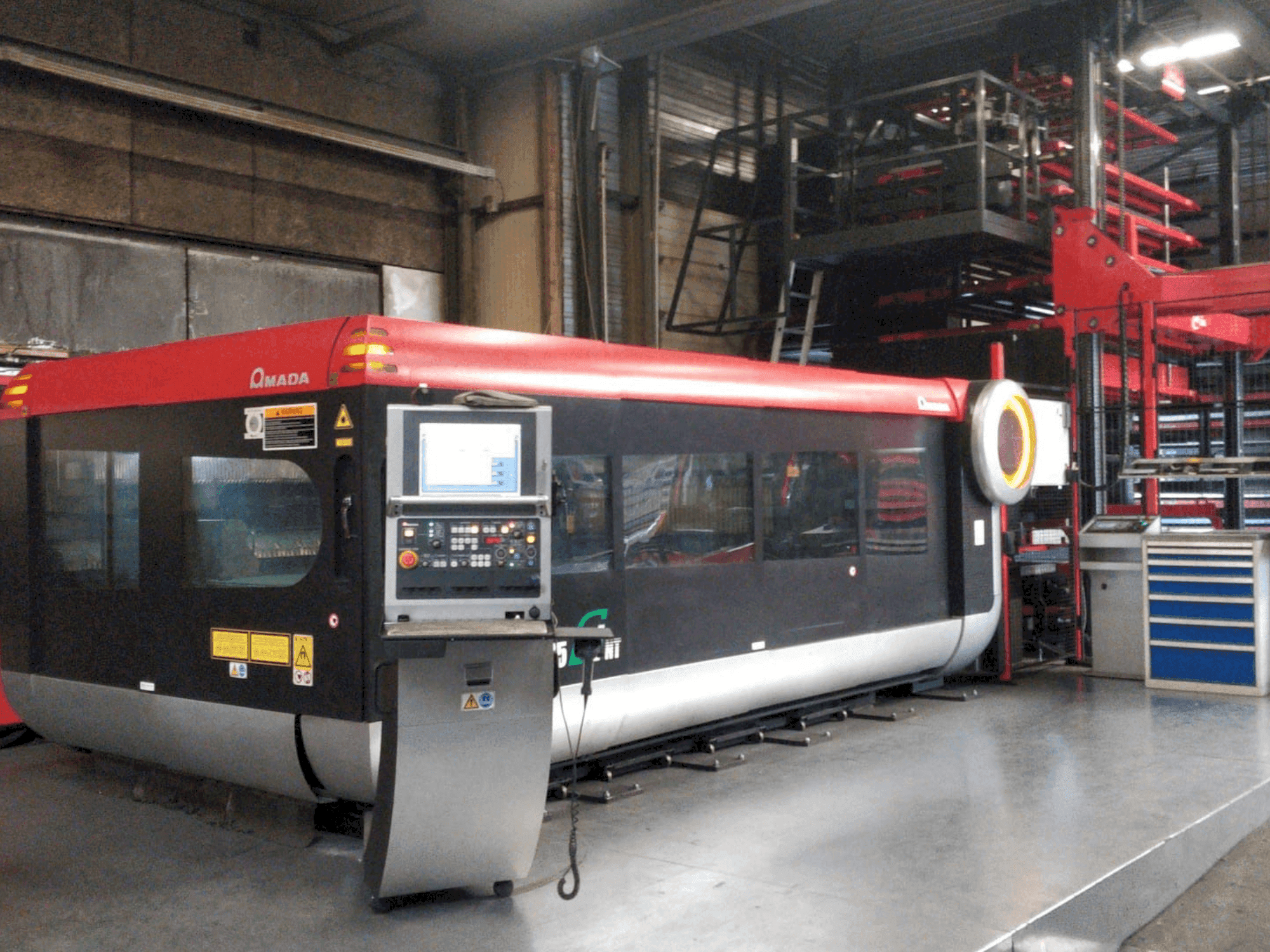 Mašīnas AMADA LC-3015F1NT 4kW CO2 pretskats