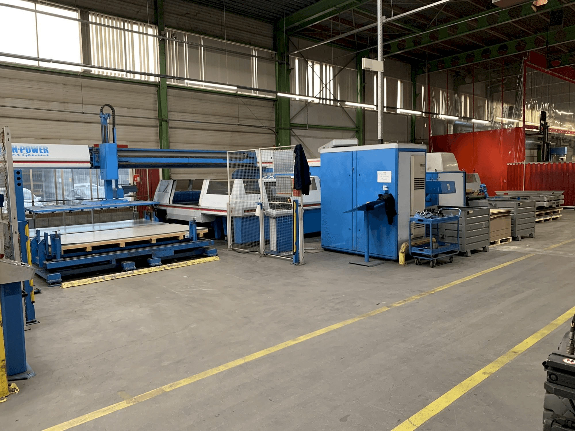 Mašīnas Finn-Power TRS6 SU pretskats