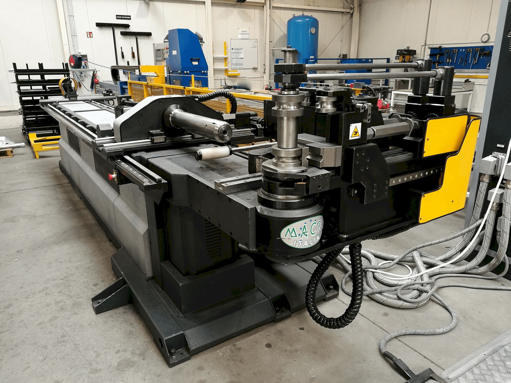 Mašīnas Macri Italia PROVAR 6-65 pretskats