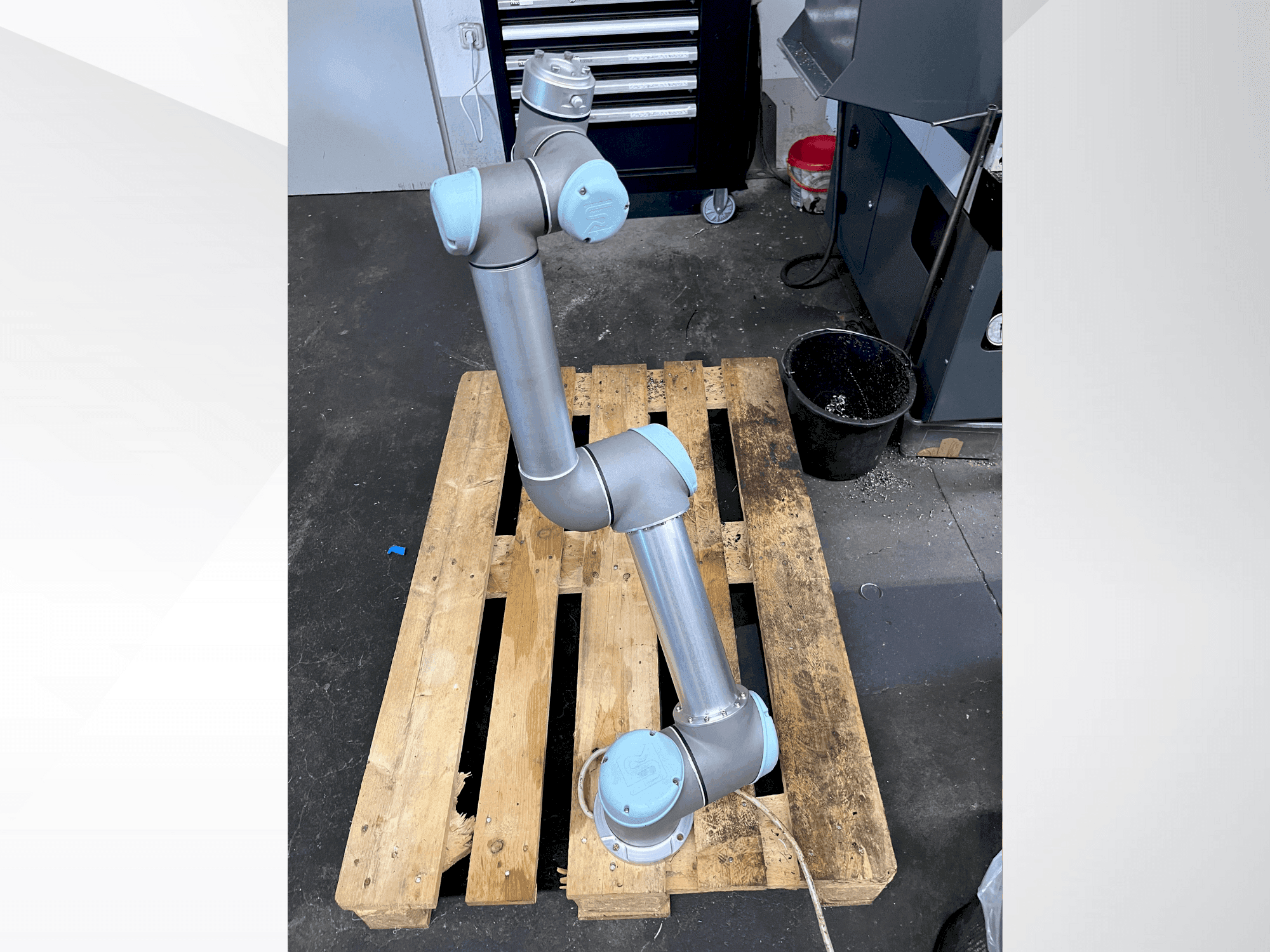 Mašīnas Universal Robots UR5 CB3.1 pretskats