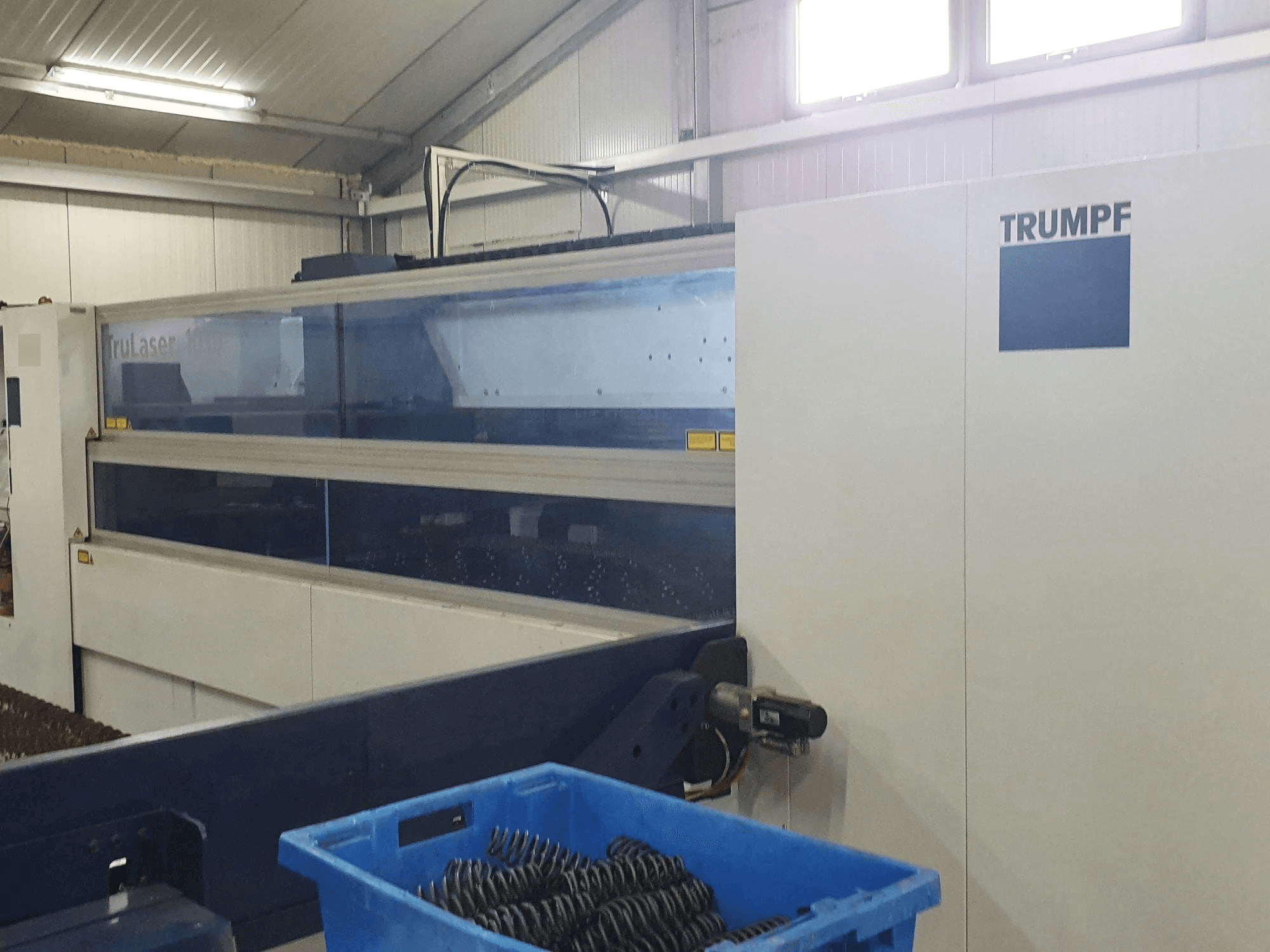 Mašīnas Trumpf TruLaser 1030 pretskats