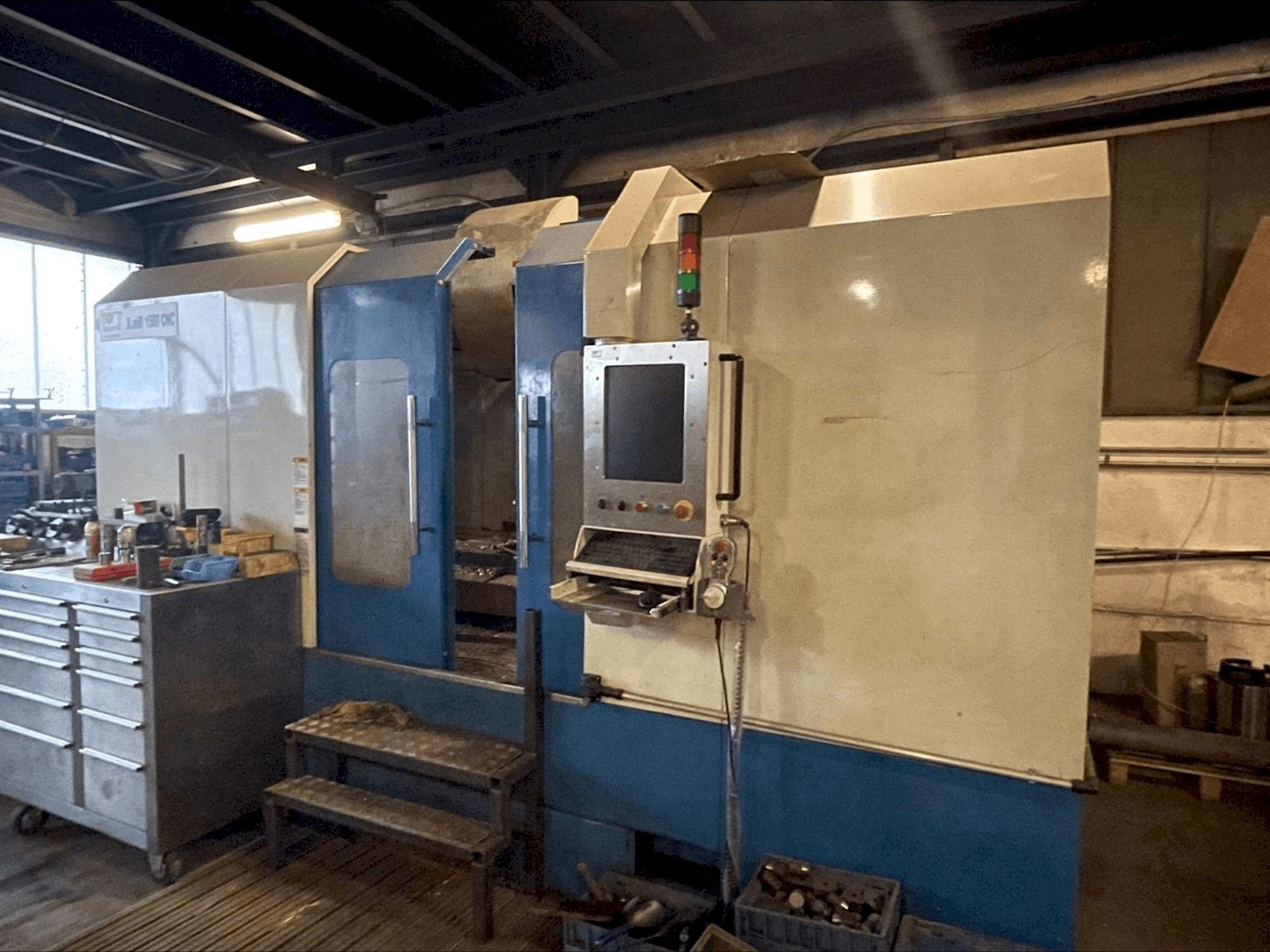 Mašīnas KNUTH LL 1500 CNC pretskats